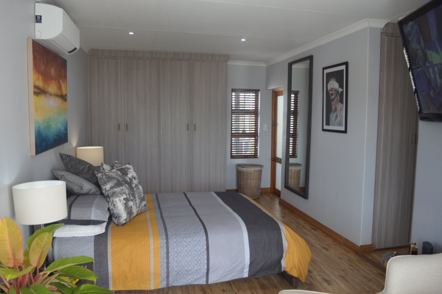 4 Bedroom Property for Sale in Wilkoppies North West